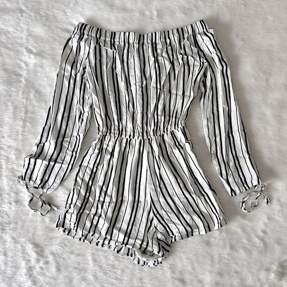 KENDALL & KYLIE Striped Off the Shoulder Romper - Picture 2 of 4